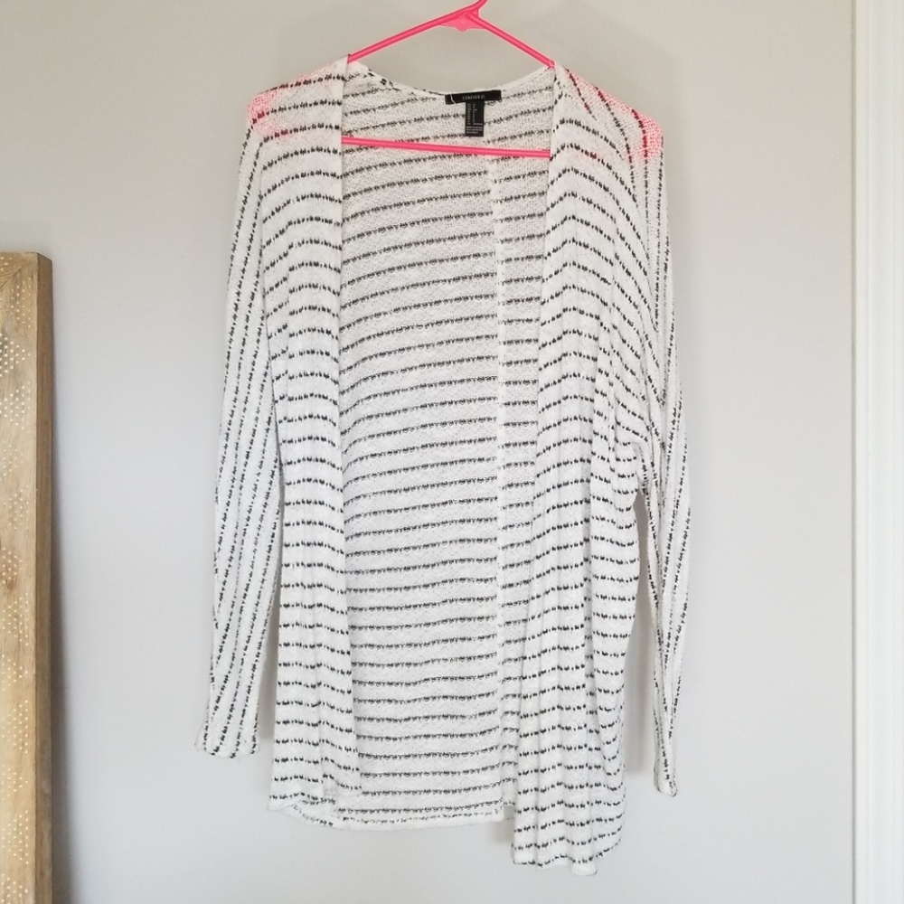 White/black shrug/cardigan